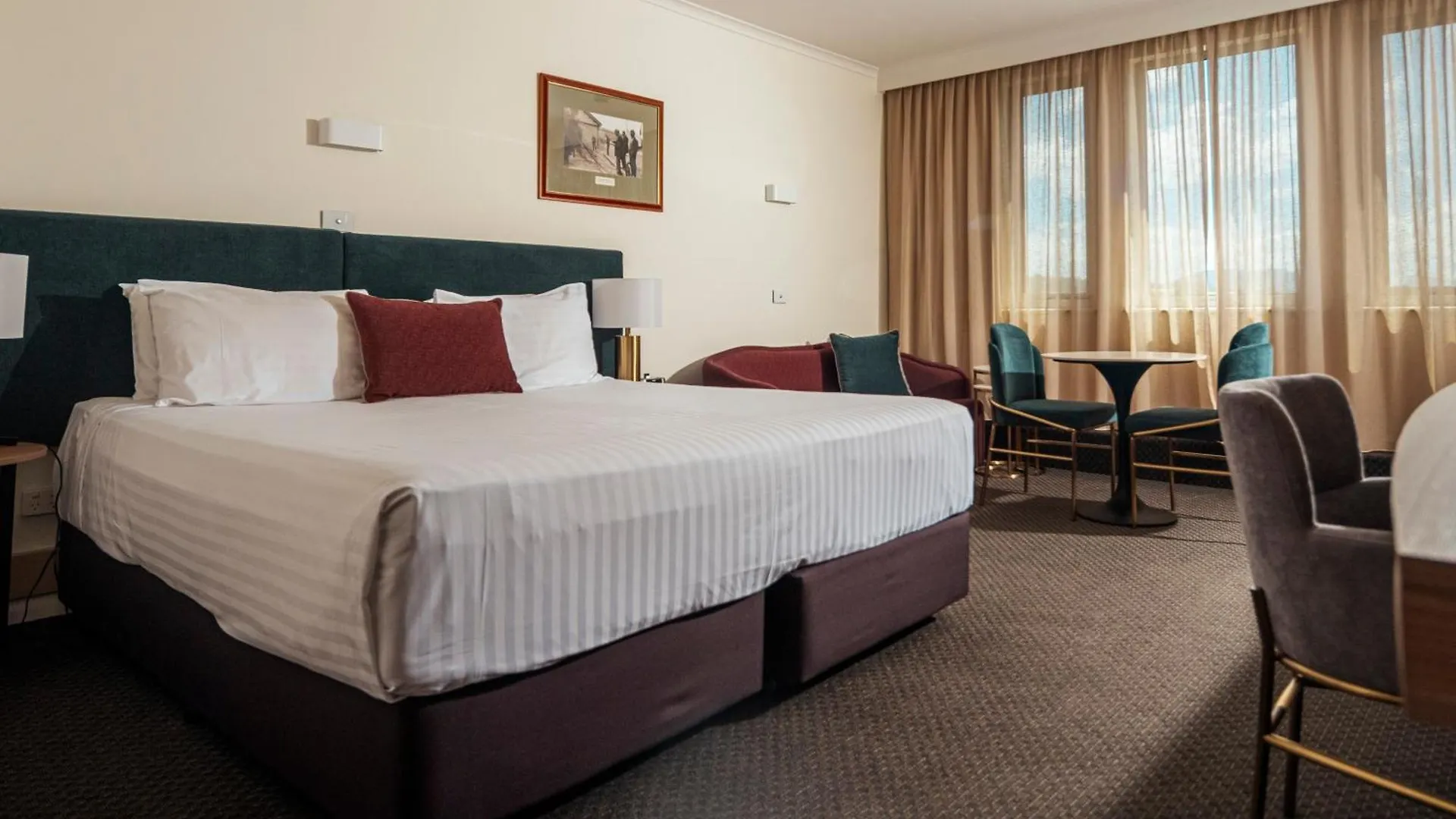 Lenna Of Hobart Hotel 4*,